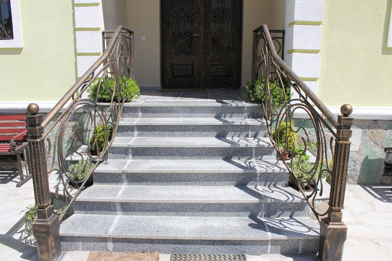 Hotel Mimino Tbilisi Exterior photo